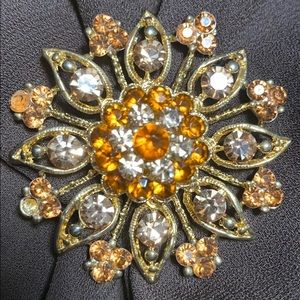 Rhinestone gold tone brooch pin
